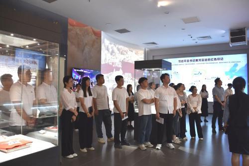 市水務(wù)局青年理論學習小組組織開展 碧水揚帆 砥礪前行 主題活動